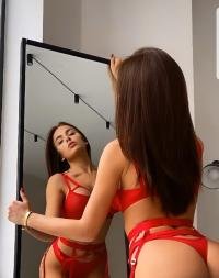 İzmit Yabancı Escort Sabina 26 Yaş Doyumsuz ve Cimcif Yapan Bayan